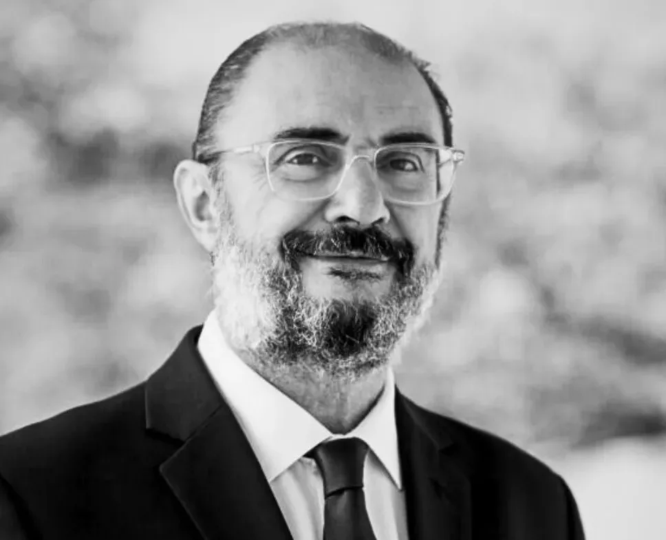 Fallece el ex presidente del Gobierno de Aragón, el socialista Javier Lambán, víctima del cáncer
