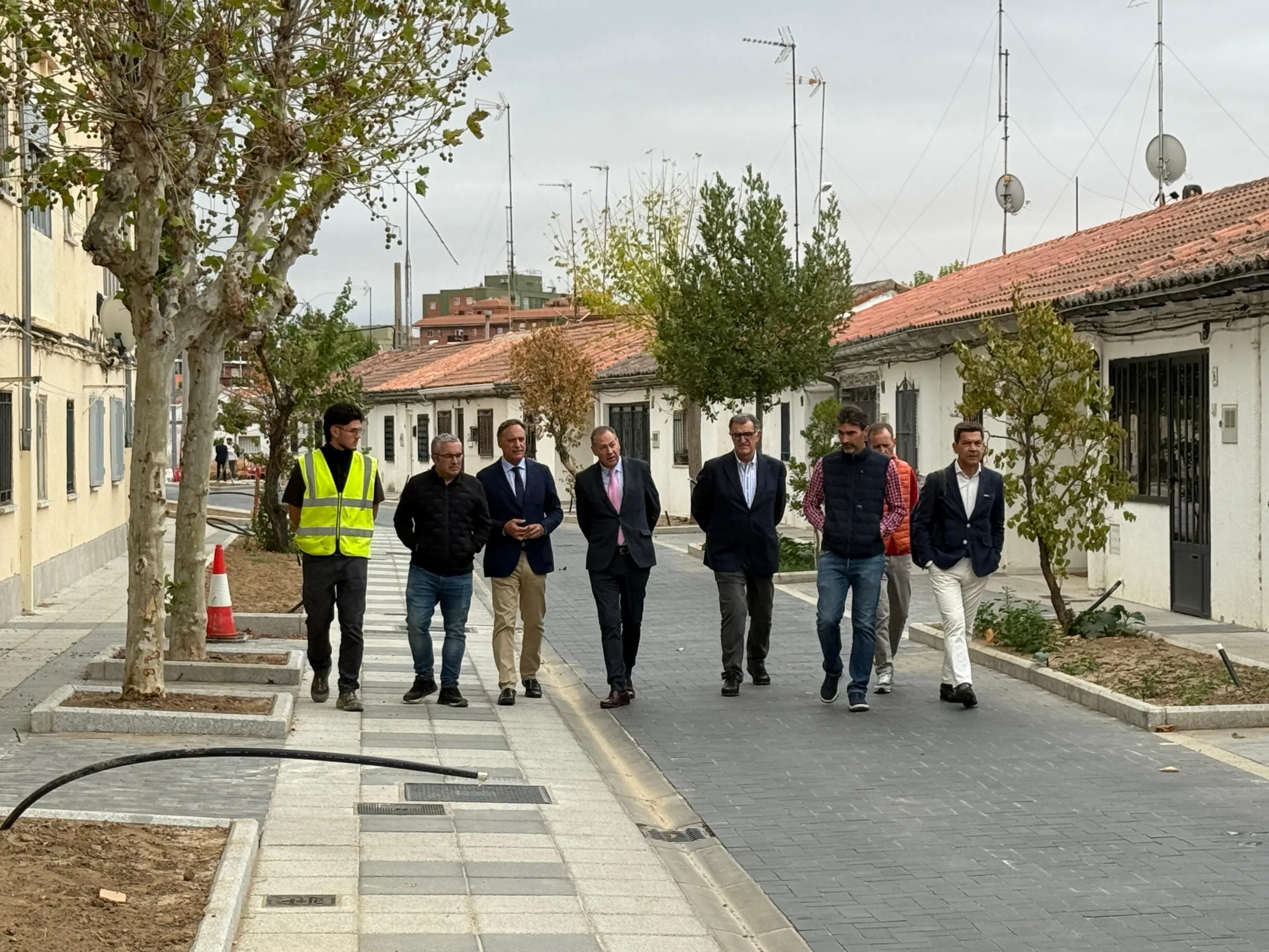El Ayuntamiento trabaja ya en la segunda fase de reurbanización del barrio La Vega