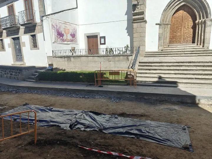 Paralizadas las obras en San Juan tras el hallazgo de restos óseos