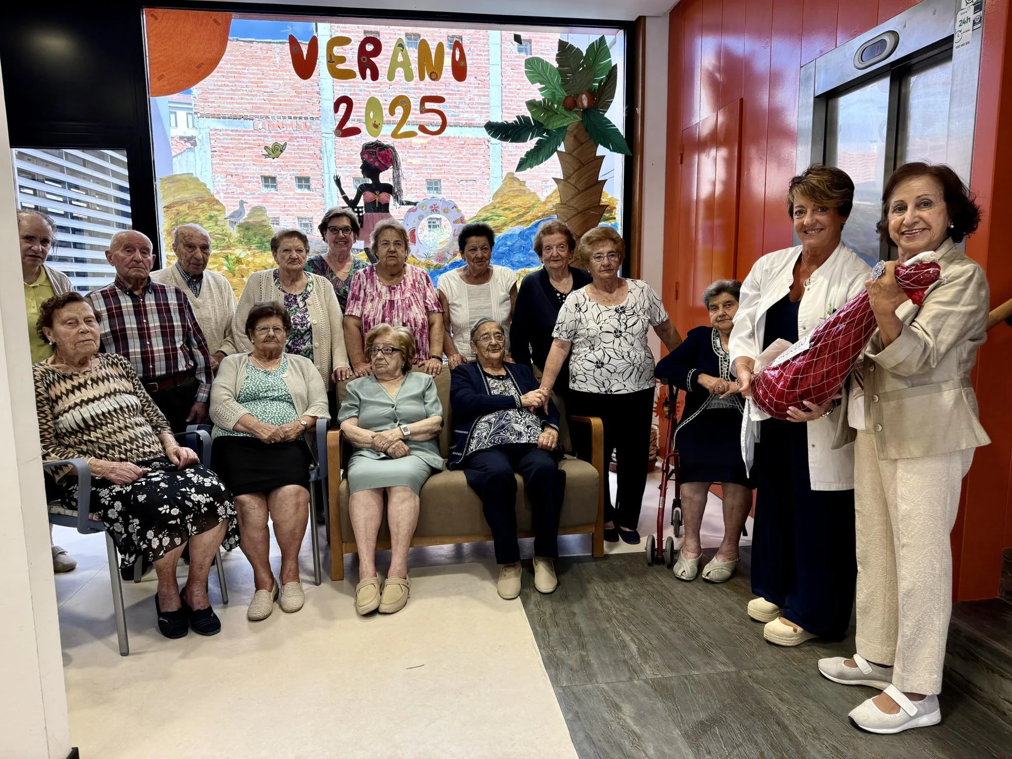 Inés Mª Bernardo tras la donación al Centro de Día: “sois un fiel reflejo del legado que habéis transmitido a lo largo de los años”
