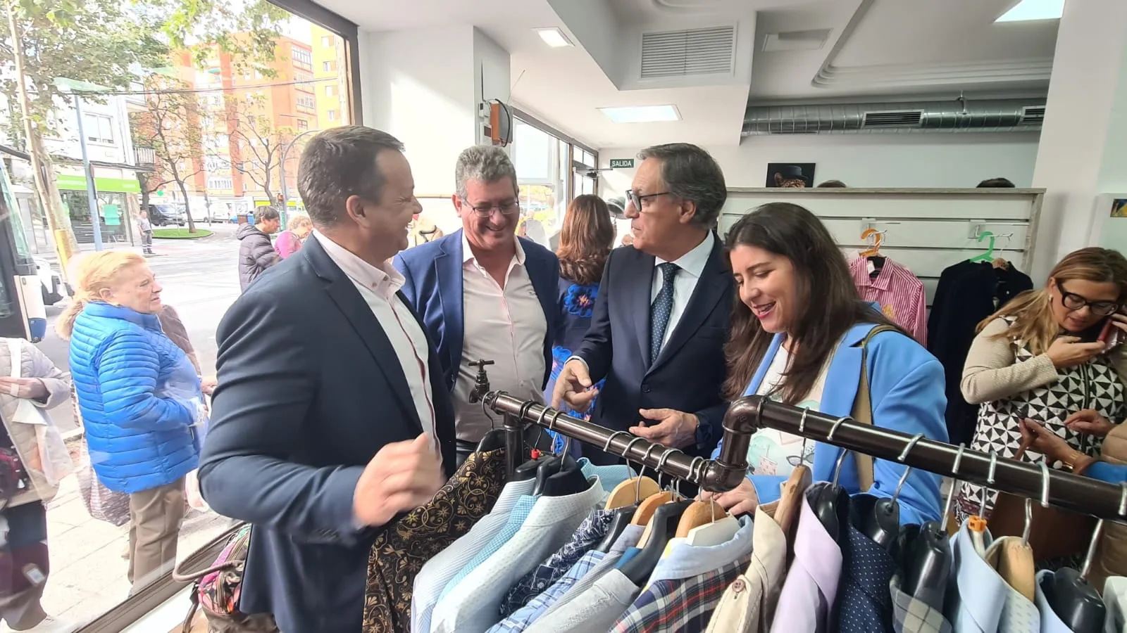 Impulso a la economía social reutilizando prendas depositadas en contenedores