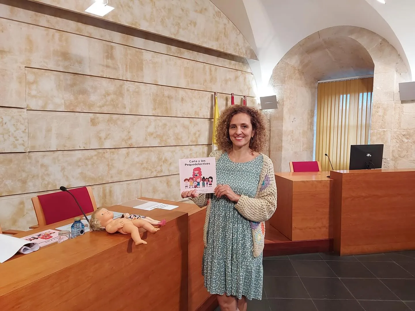 La Universidad Pontificia de Salamanca presenta el cuento inclusivo “Carla y los Pequedetectives” ante escolares salmantinos