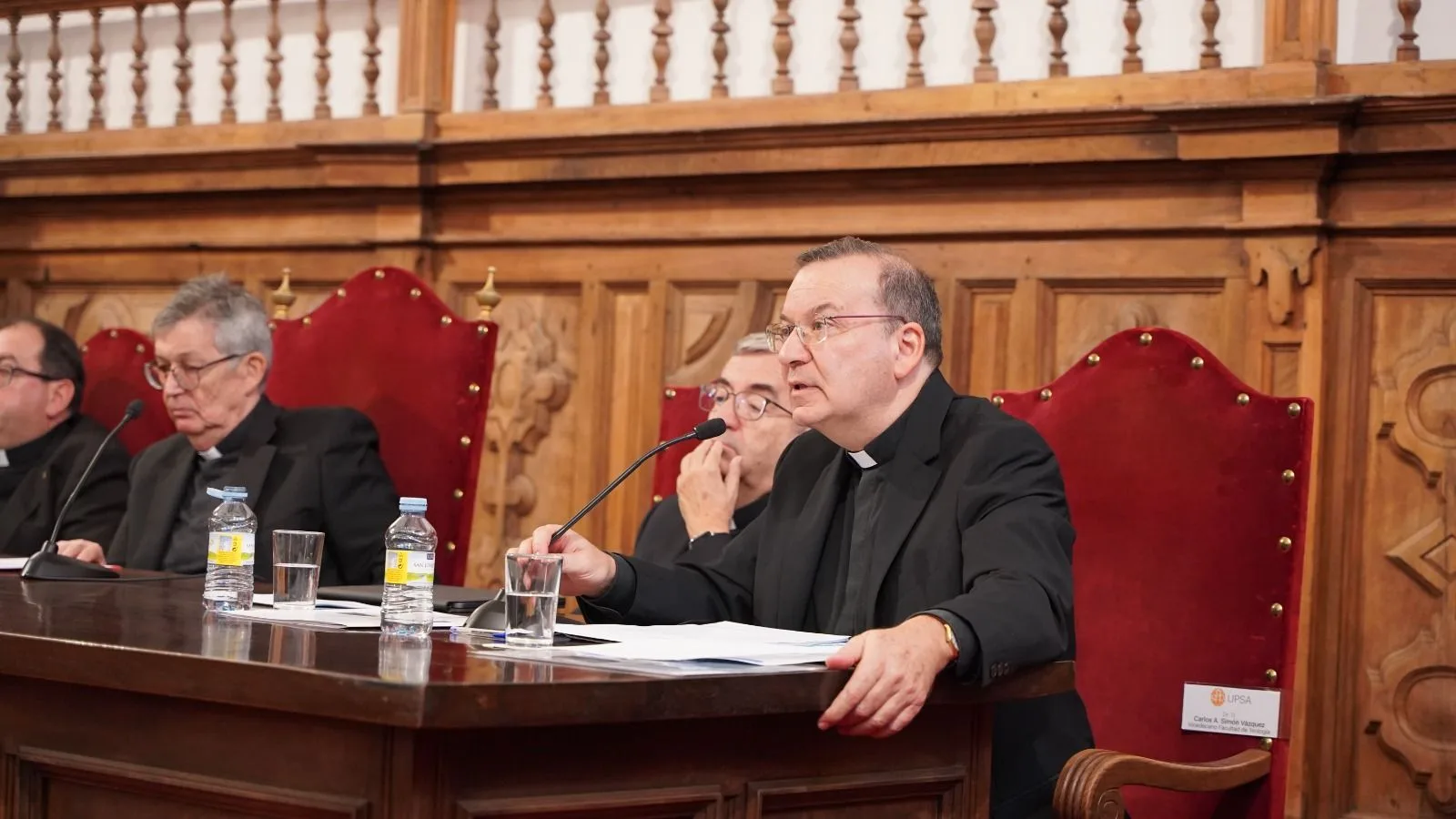 El presidente de la Conferencia Episcopal, monseñor Luis Argüello, inaugura las jornadas de Teología sobre Inteligencia Artificial
