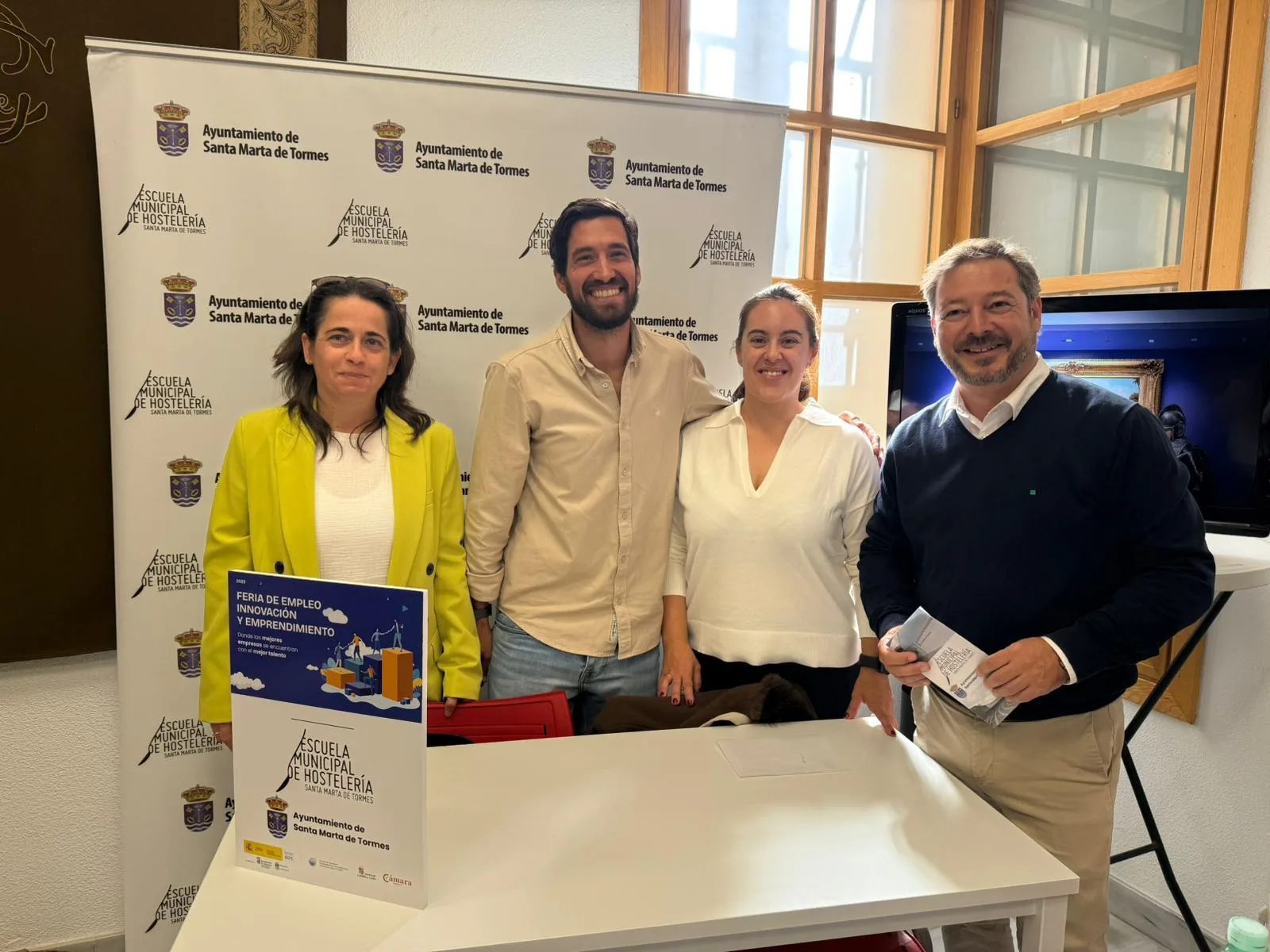 La Escuela Municipal de Hostelería de Santa Marta, presente en la Feria de Empleo de la Cámara de Comercio