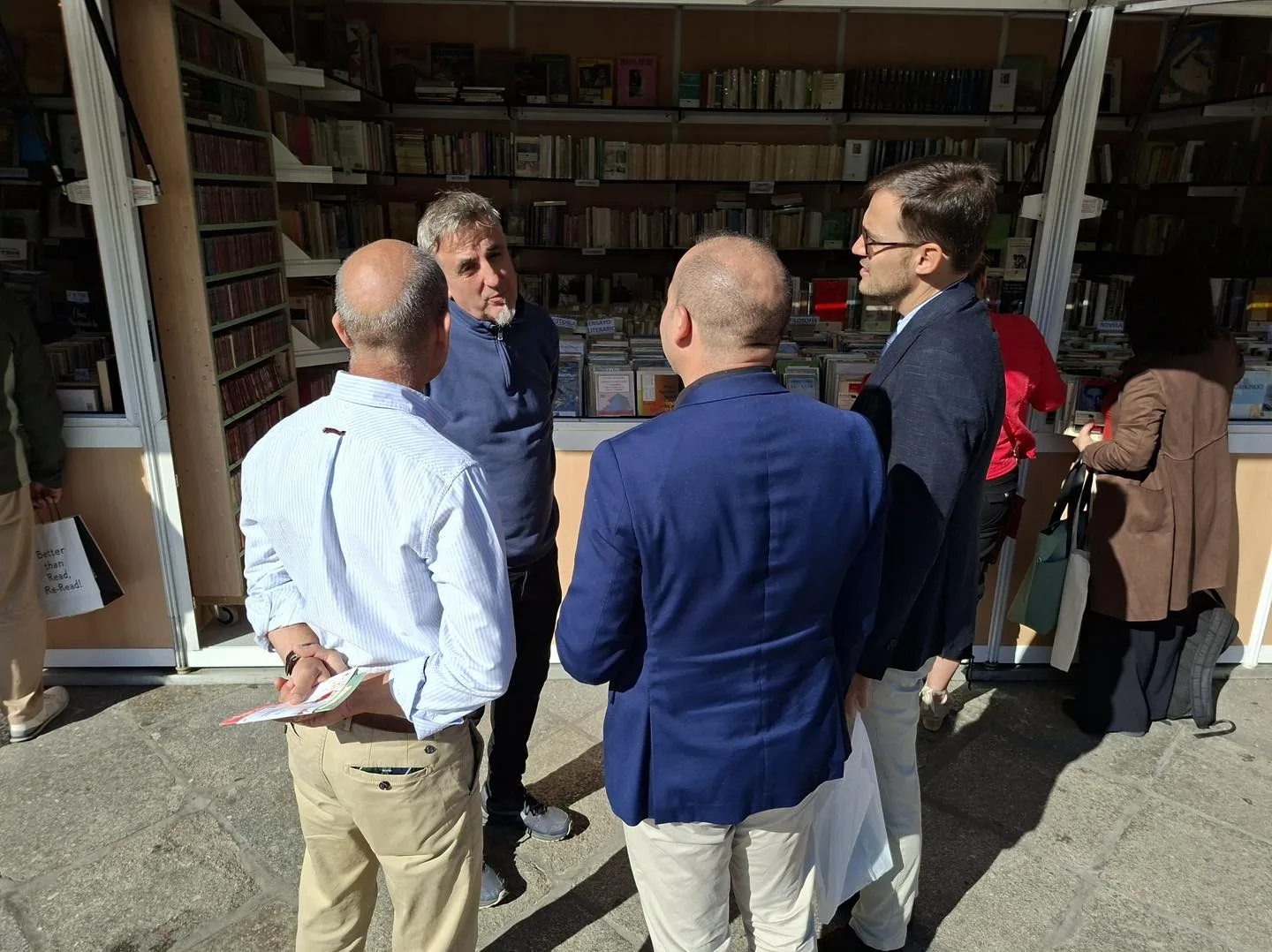 La Feria del Libro Antiguo y de Ocasión celebra su 31ª edición en la Plaza Mayor de Salamanca