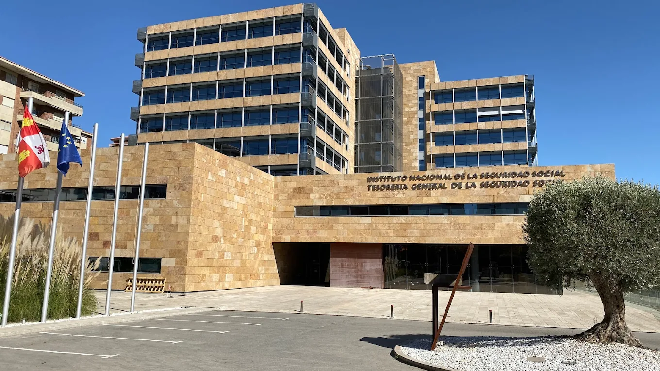 El número medio de afiliados extranjeros a la Seguridad Social en Salamanca alcanza los 9.797 en octubre de 2025