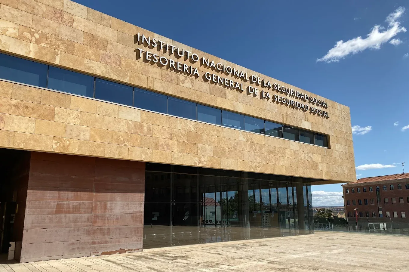 El número de pensiones en Salamanca alcanza las 83.368 en octubre, un 1,25% más que hace un año