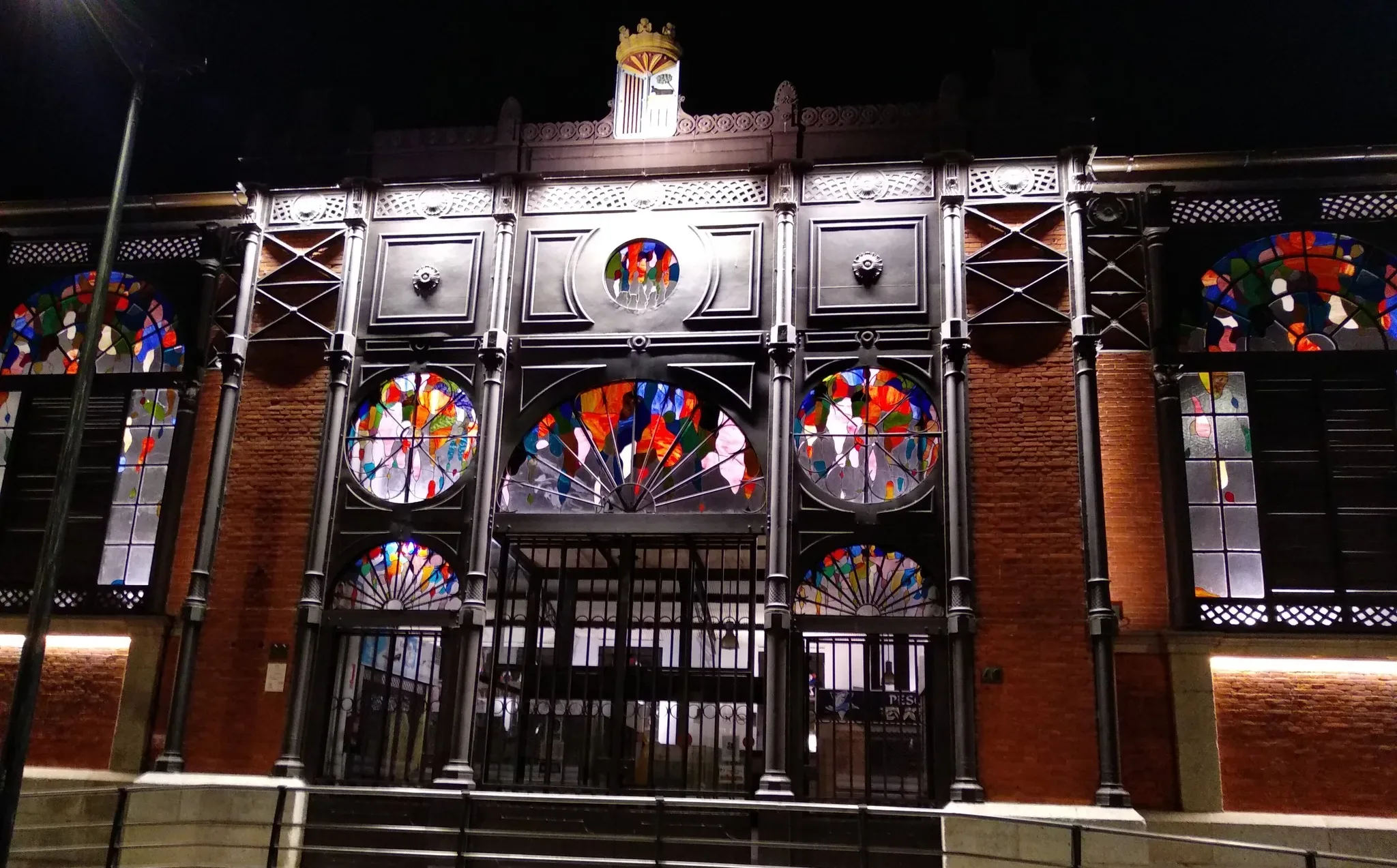 El PSOE pide “recuperar” el Mercado Central con un proyecto que combine tradición, gastronomía y cultura