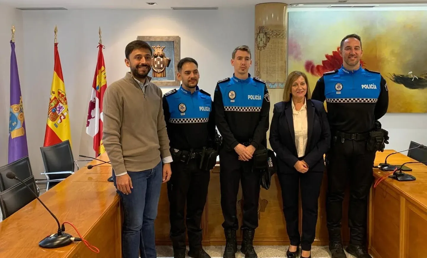 Peñaranda da la bienvenida a dos nuevos agentes de la Policía Local