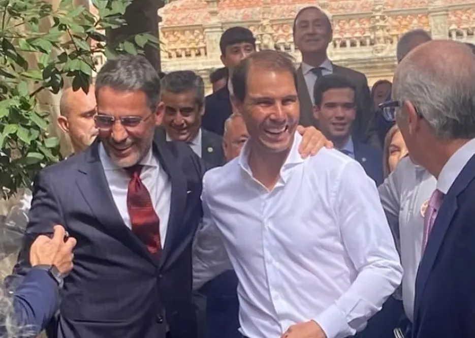 Villamayor reconoce a Rafa Nadal dando su nombre a una de sus plazas