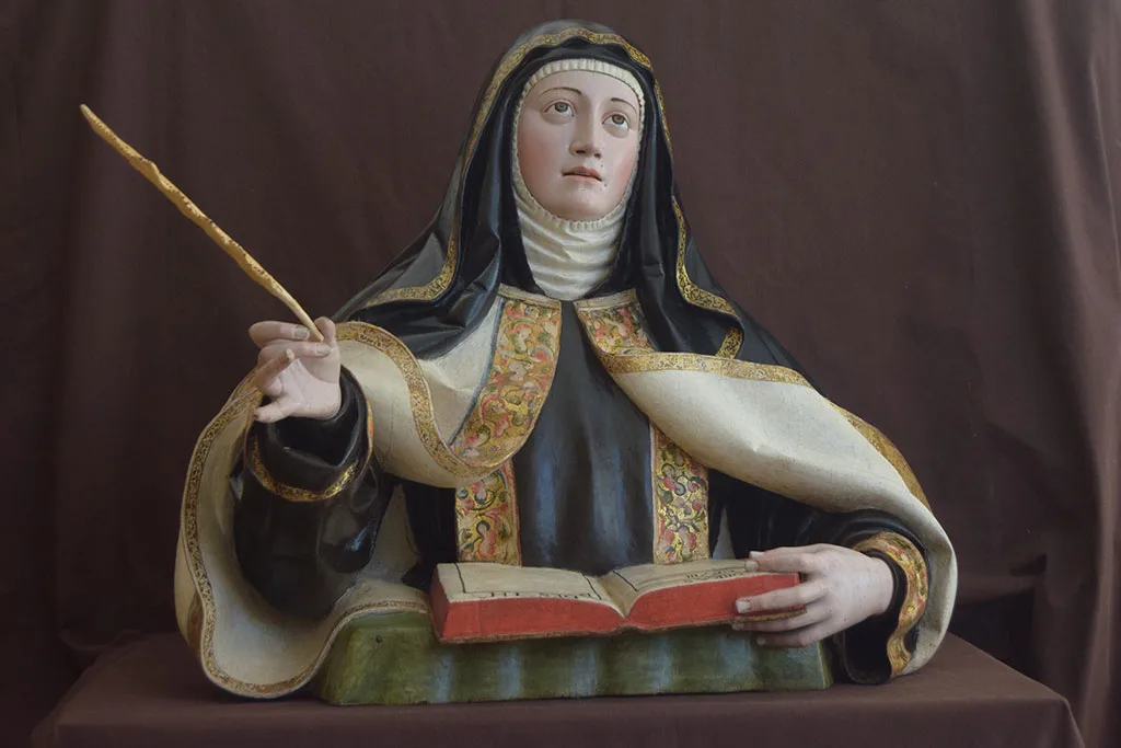 La Junta restaura las esculturas de Santa Teresa de Jesús y San Juan de la Cruz de la Orden de Carmelitas Descalzas