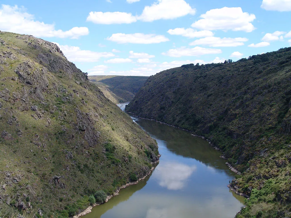 La Junta mejorará las infraestructuras de uso público del Parque Natural Arribes del Duero con más de 1,2 millones de euros para impulsar el turismo