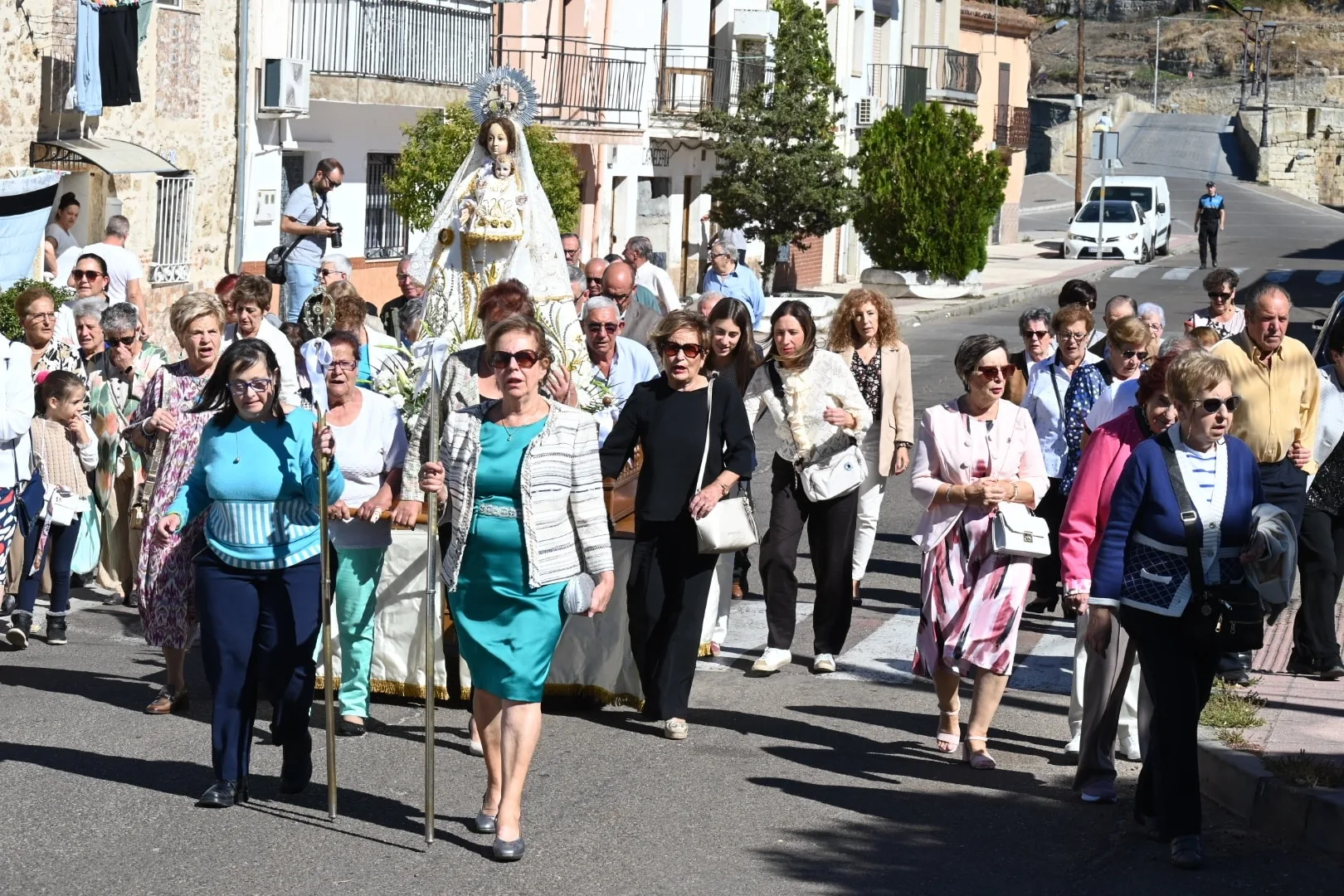 El Arrabal del Puente celebra la festividad de la Virgen del Rosario