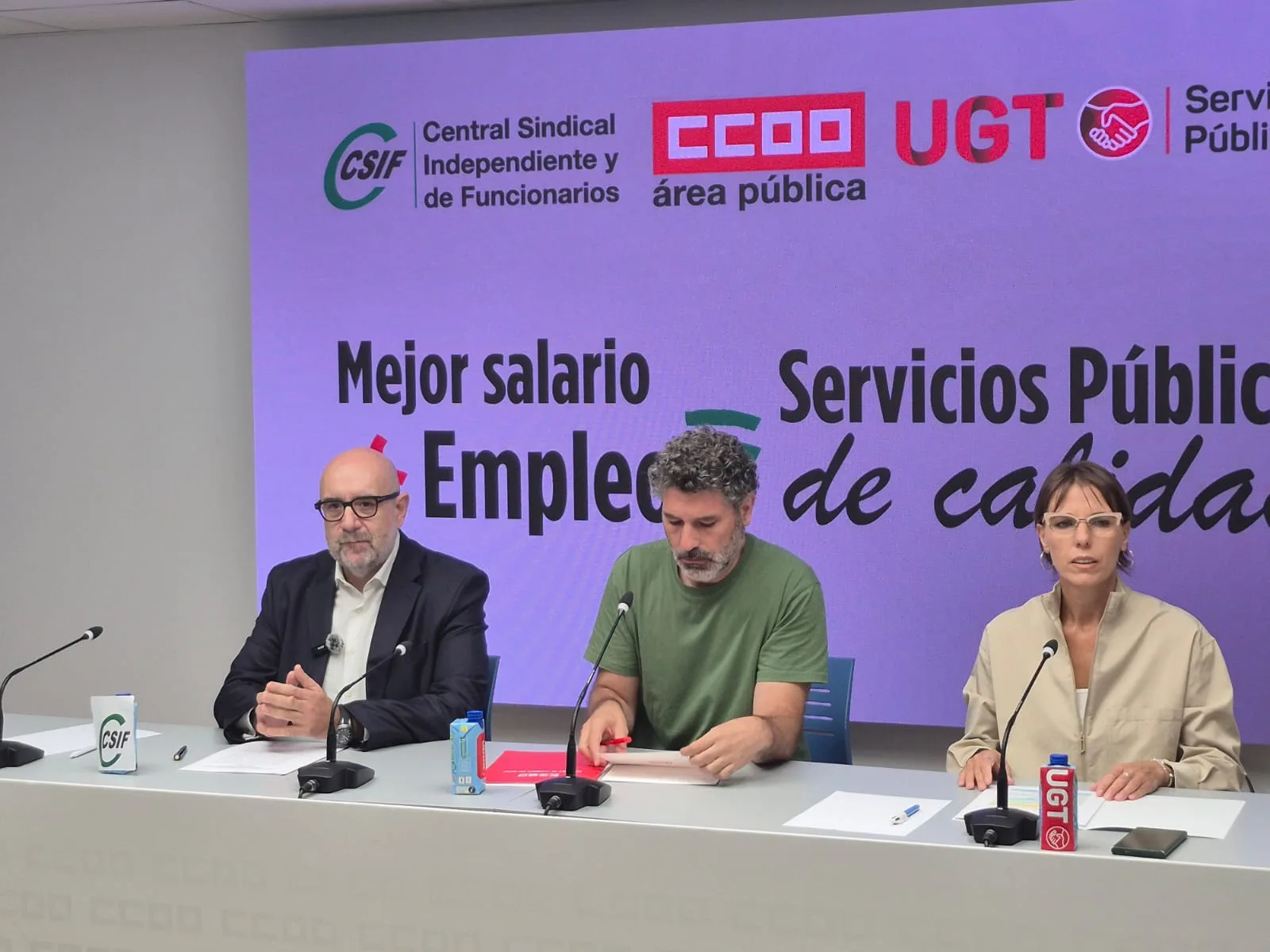 UGT, CCOO y CSIF anuncian huelga de funcionarios en diciembre si el Ministerio sigue sin negociar la mejora de sus condiciones laborales