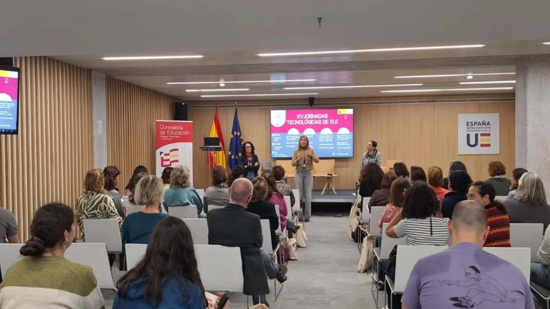 Salamanca impulsa el estudio del español en Bruselas con talleres sobre inteligencia artificial y herramientas digitales