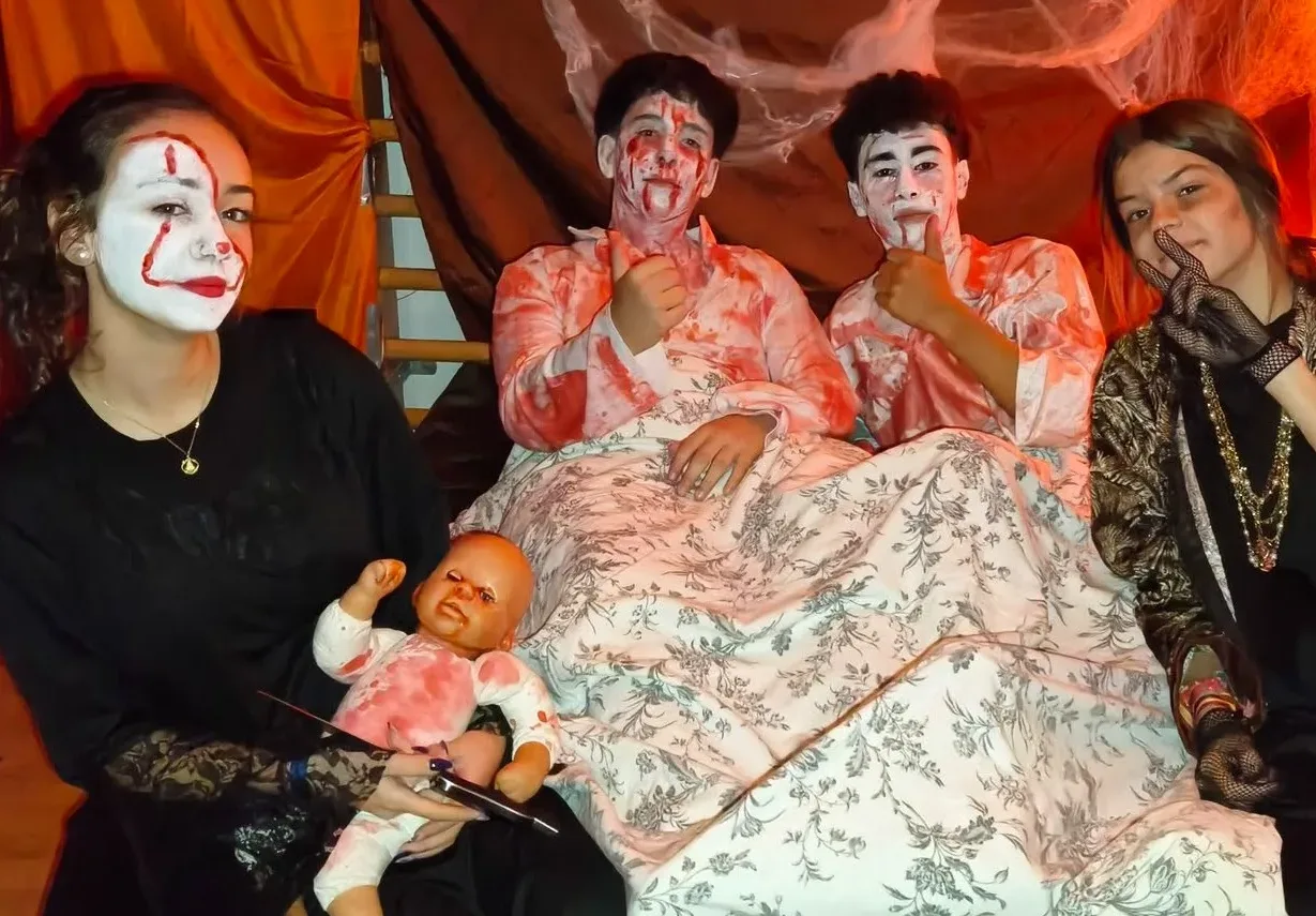 Carbajosa vivió una terrorífica noche de Halloween con el “Hotel Malum”