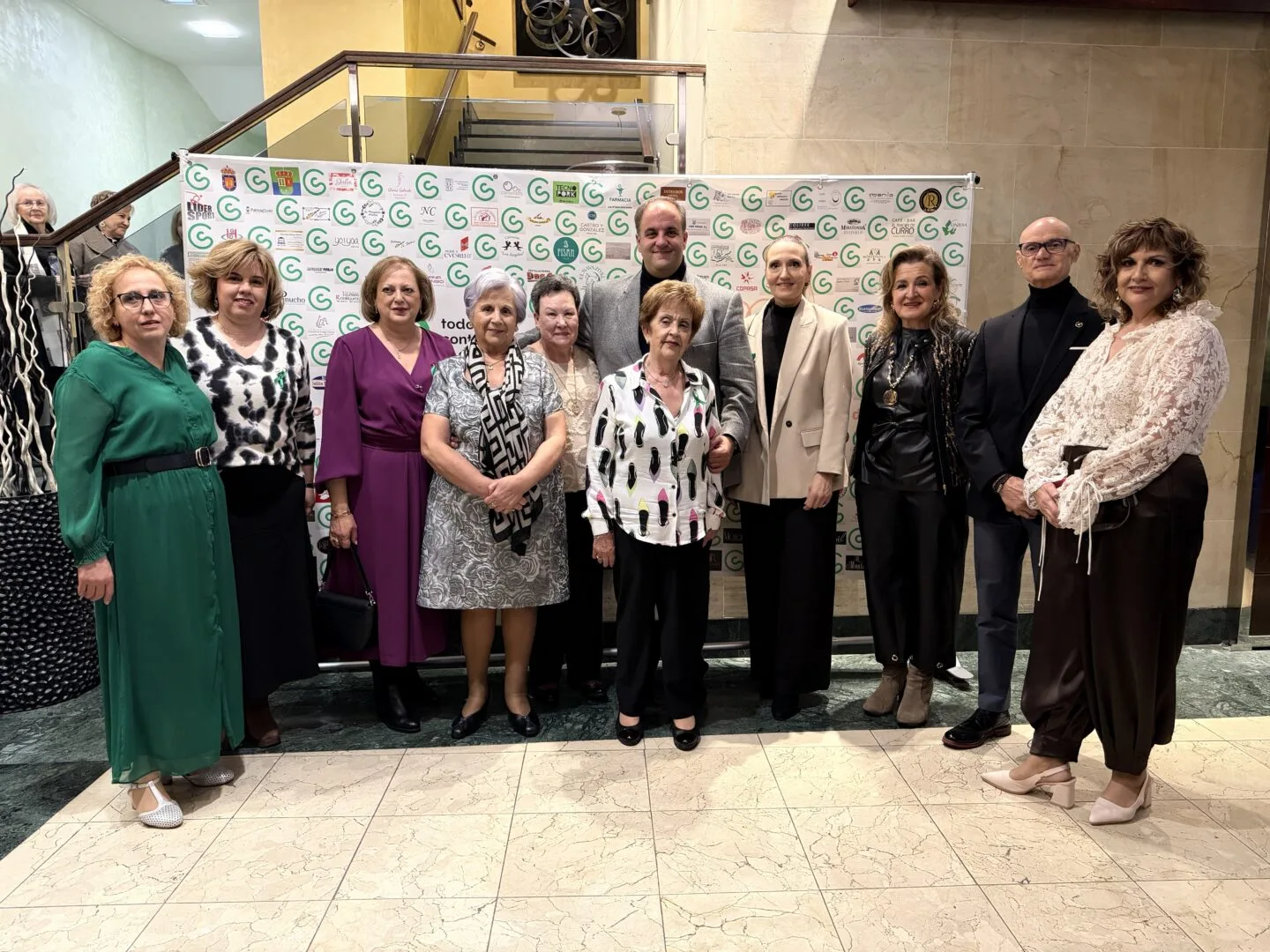 Guijuelo muestra su solidaridad en las comidas a favor de la AECC