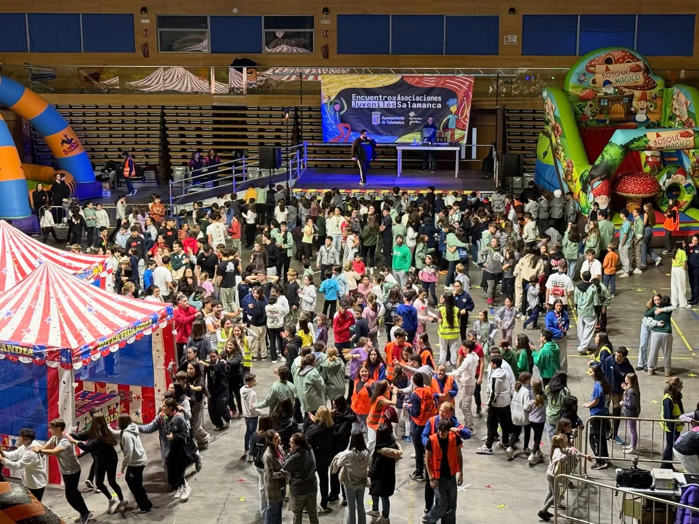 El IV Encuentro de Asociaciones Juveniles reúne a más de 800 jóvenes en una jornada llena de actividades