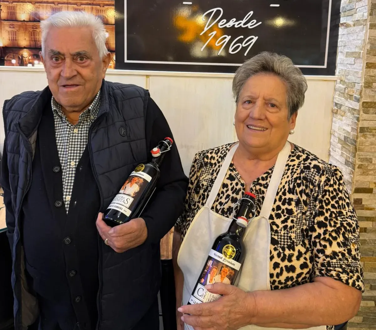 El Bar Chinitas presenta su nuevo Vermut Premium personalizado junto a la bodega La Rana Escondida