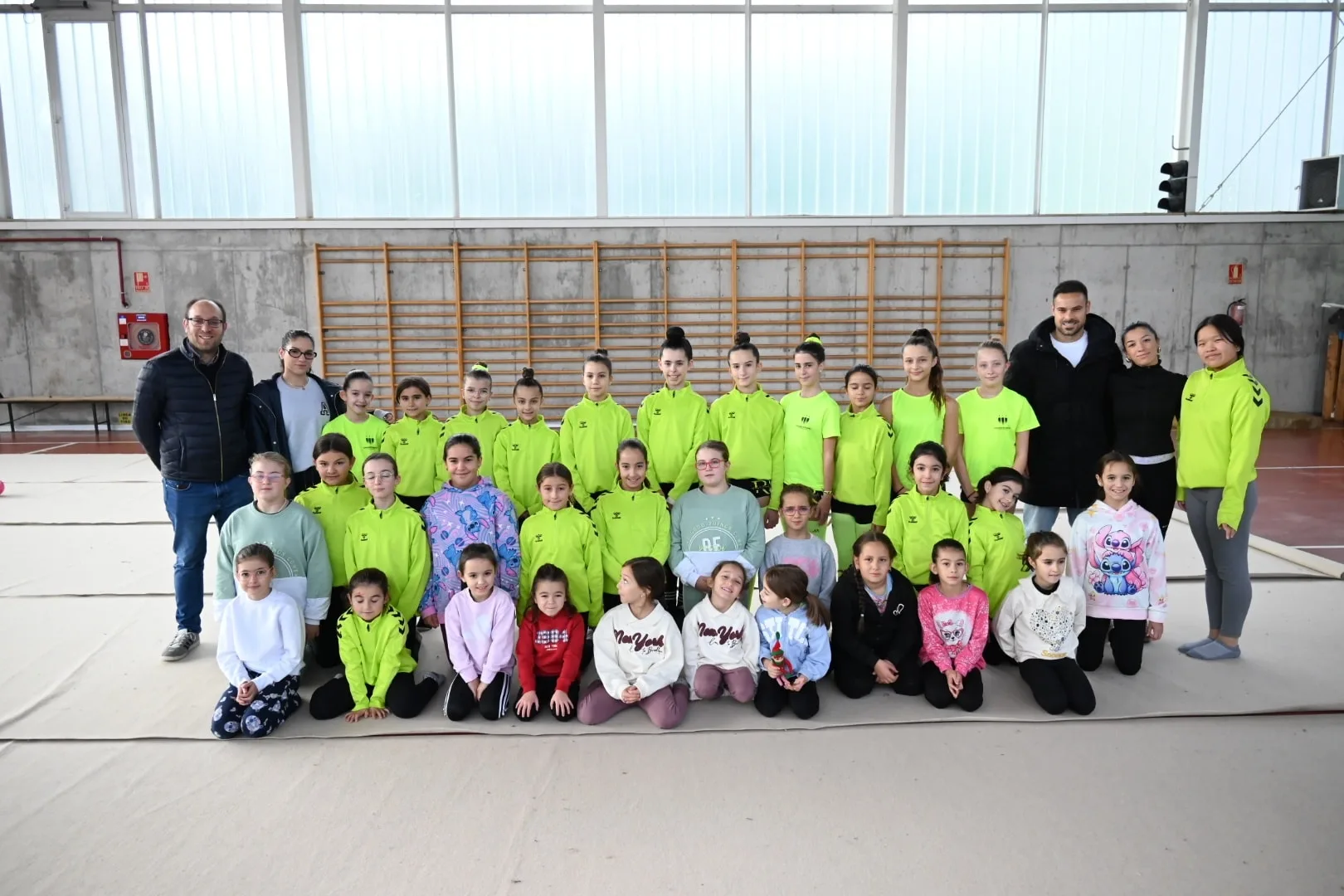 Un centenar de niñas comienzan la temporada con el Club Rítmica Ítaca de Ciudad Rodrigo