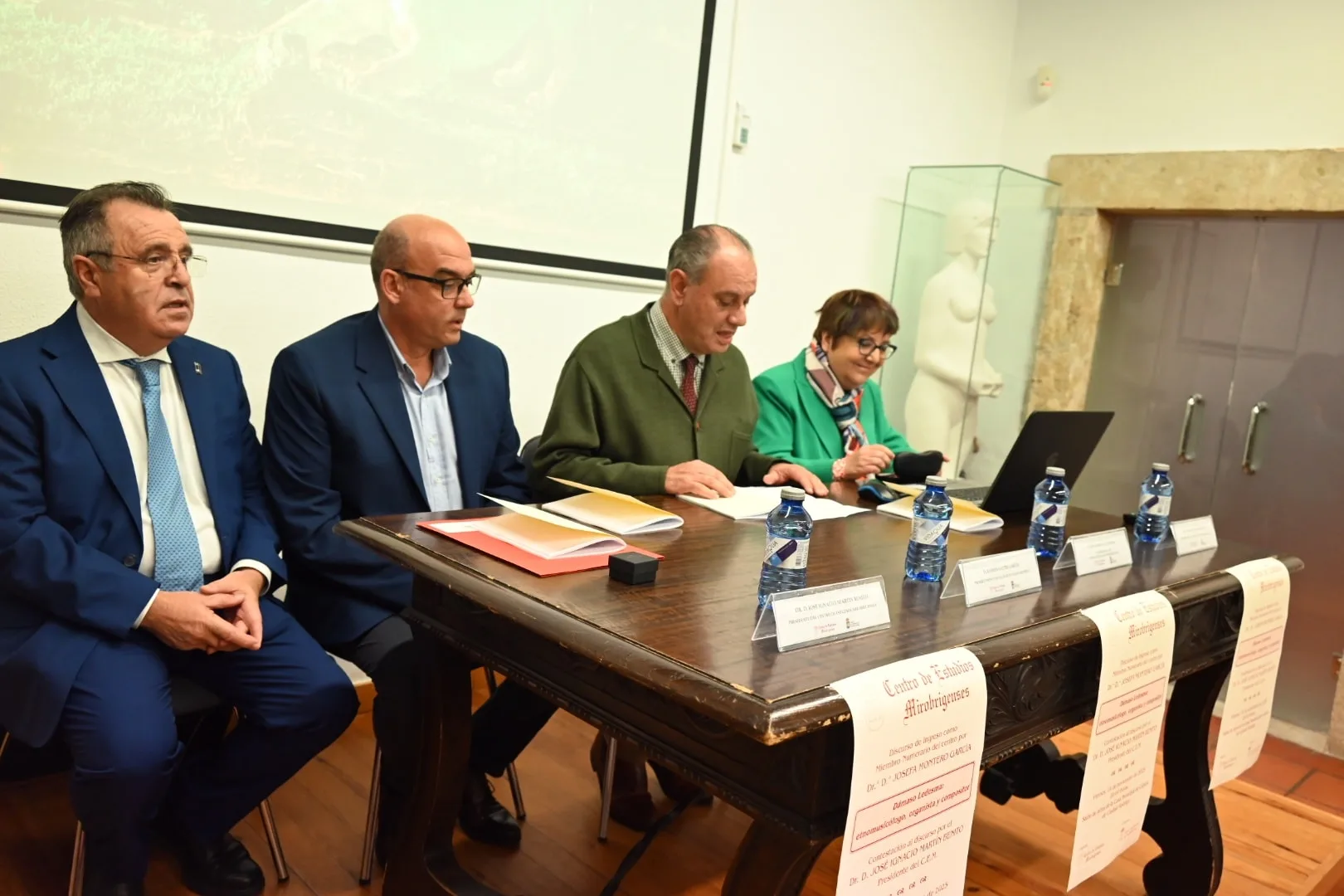 Josefa Montero García ingresa en el Centro de Estudios Mirobrigenses con un discurso dedicado a Dámaso Ledesma