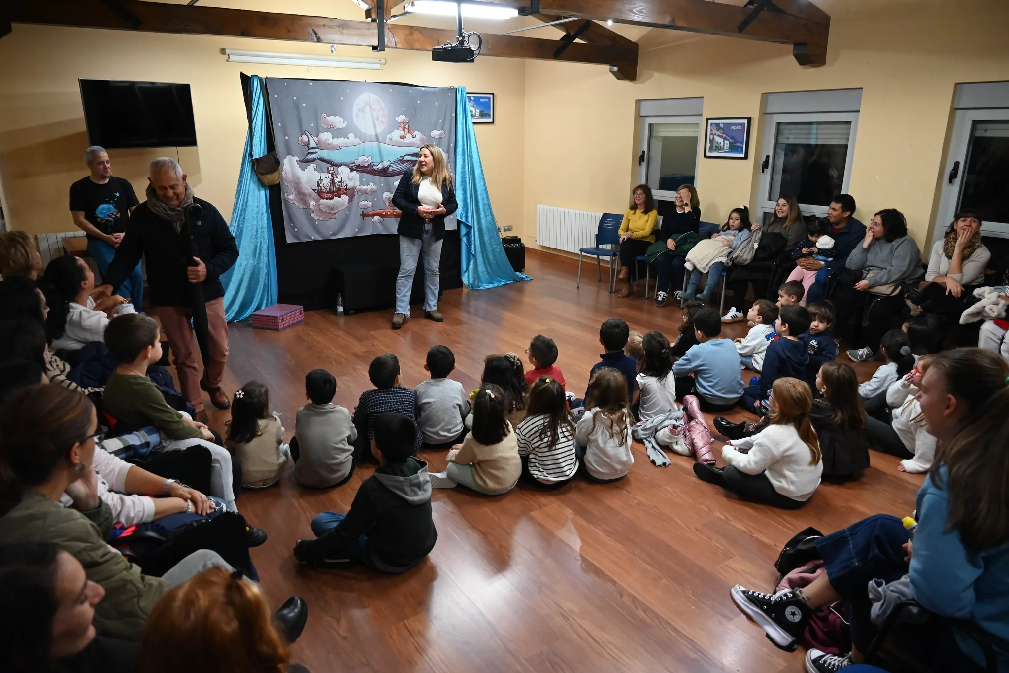 Éxito de participación en los “Kikiricuentos” por la igualdad en el 'Espacio i'