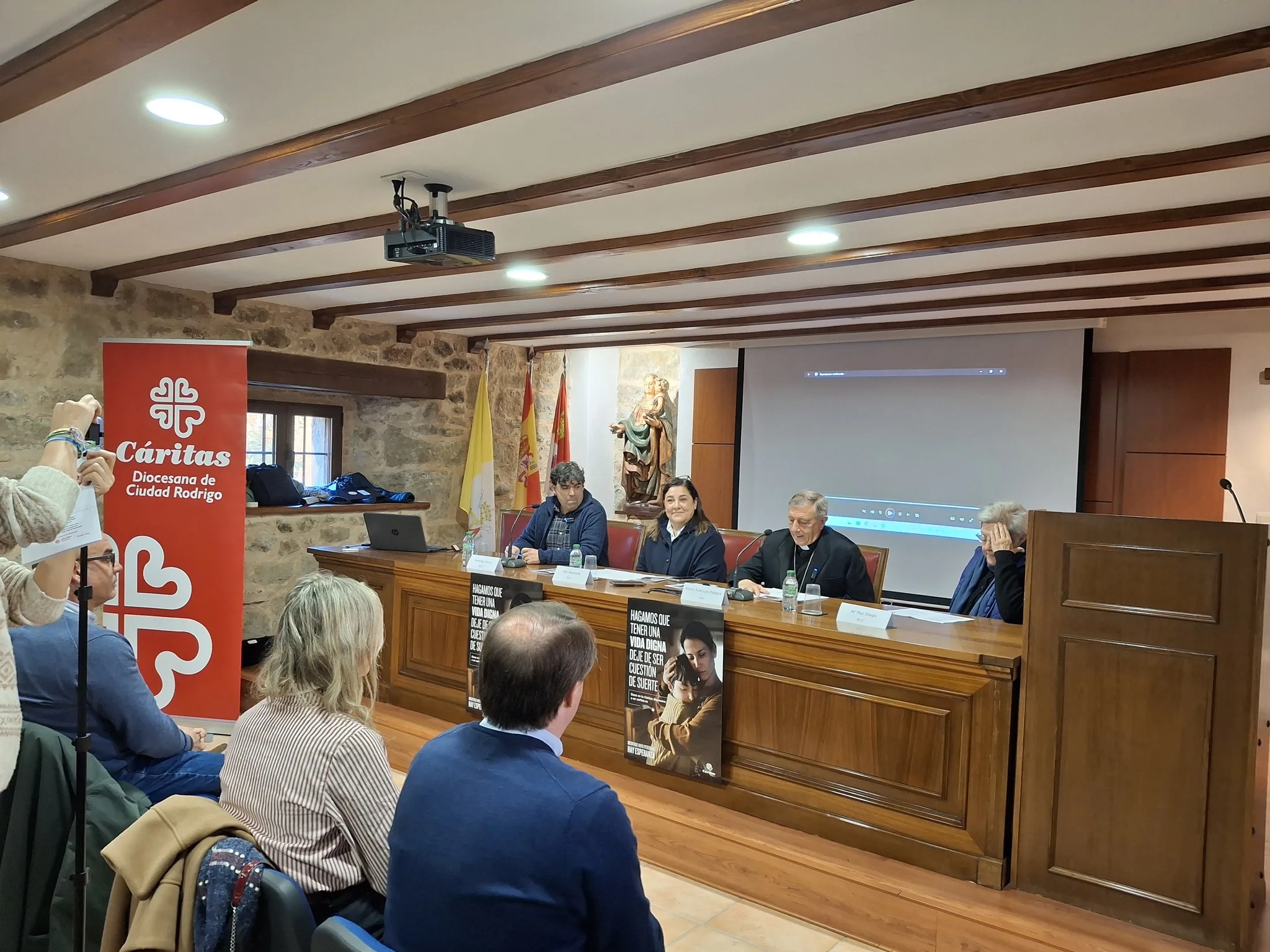 Ciudad Rodrigo lanza la Campaña de Navidad de Cáritas: “Hagamos que tener una vida digna deje de ser cuestión de suerte”