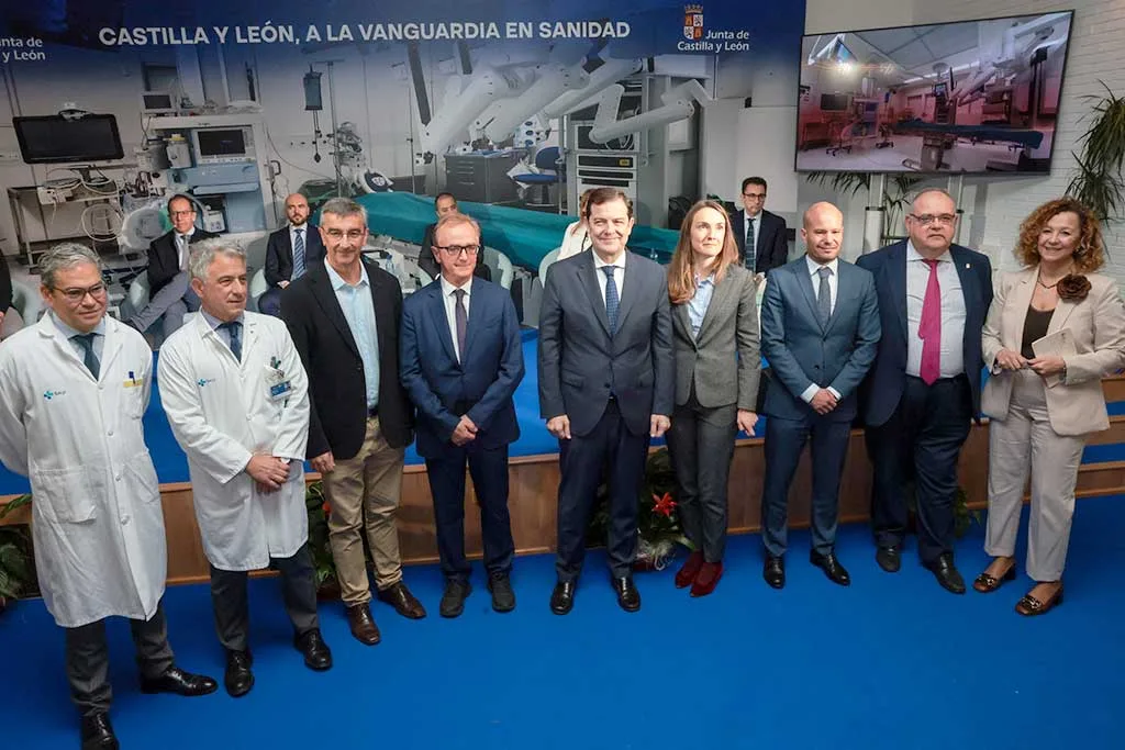 La Junta anuncia un segundo dispositivo para ampliar la cirugía robótica en el Hospital de Salamanca