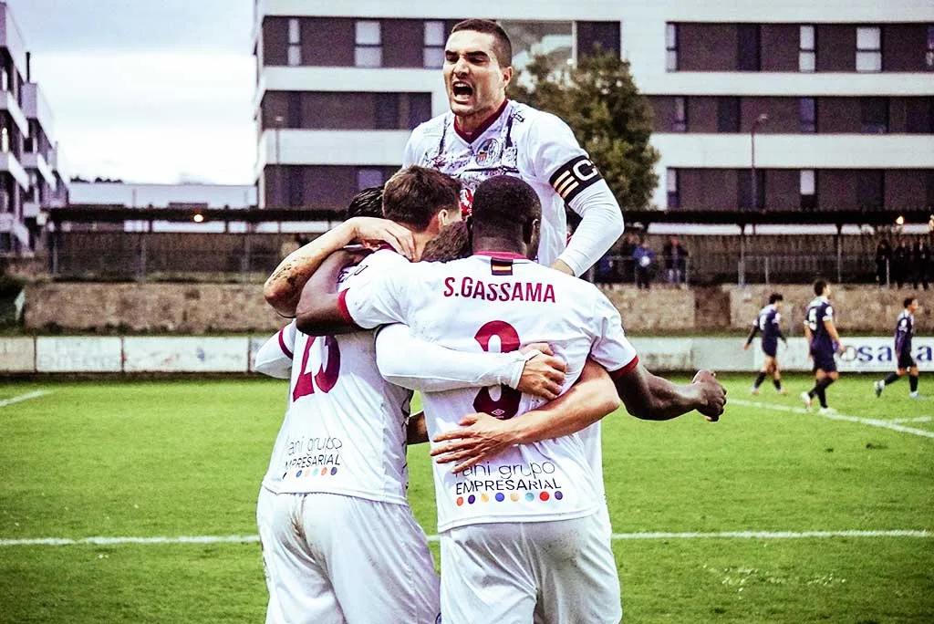 Salamanca UDS se impone en Luanco ante el Marino (1-2)