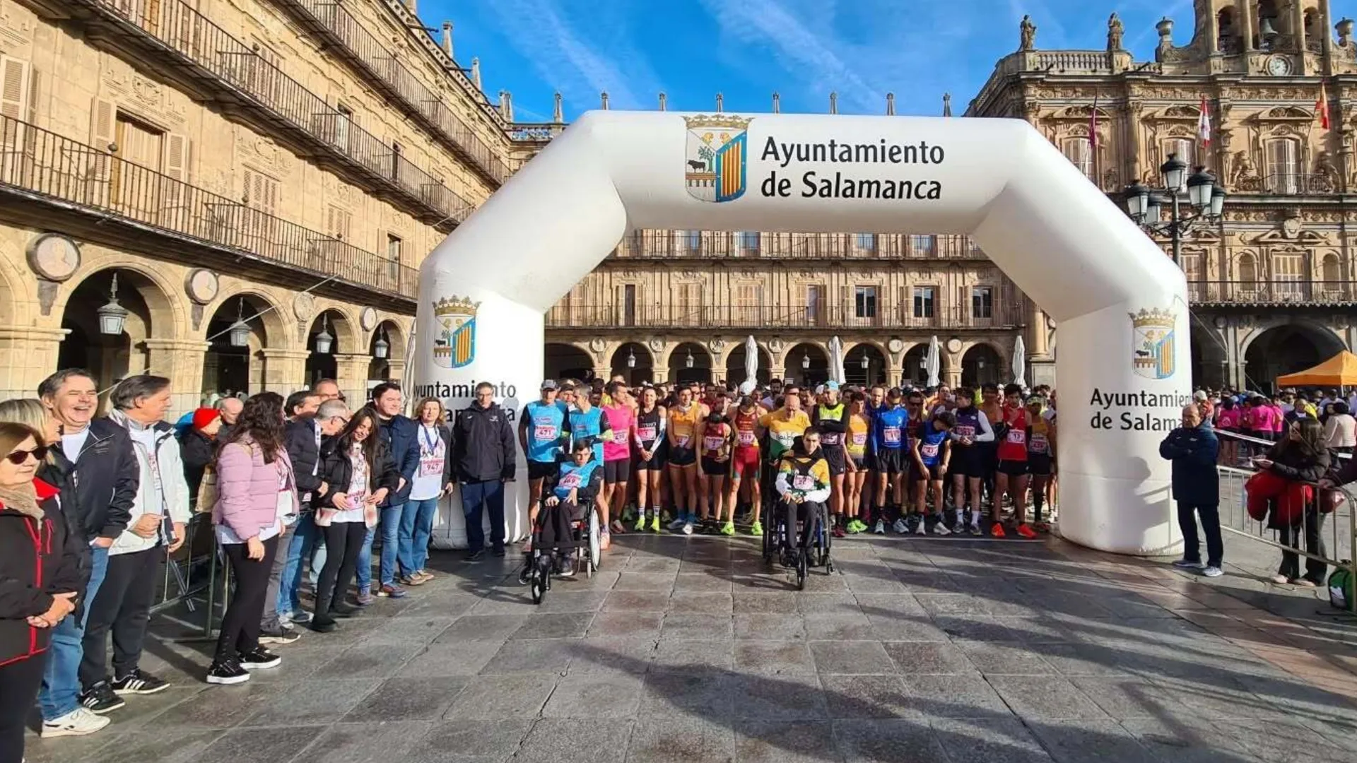 Más de mil personas corren en Salamanca contra la violencia de género