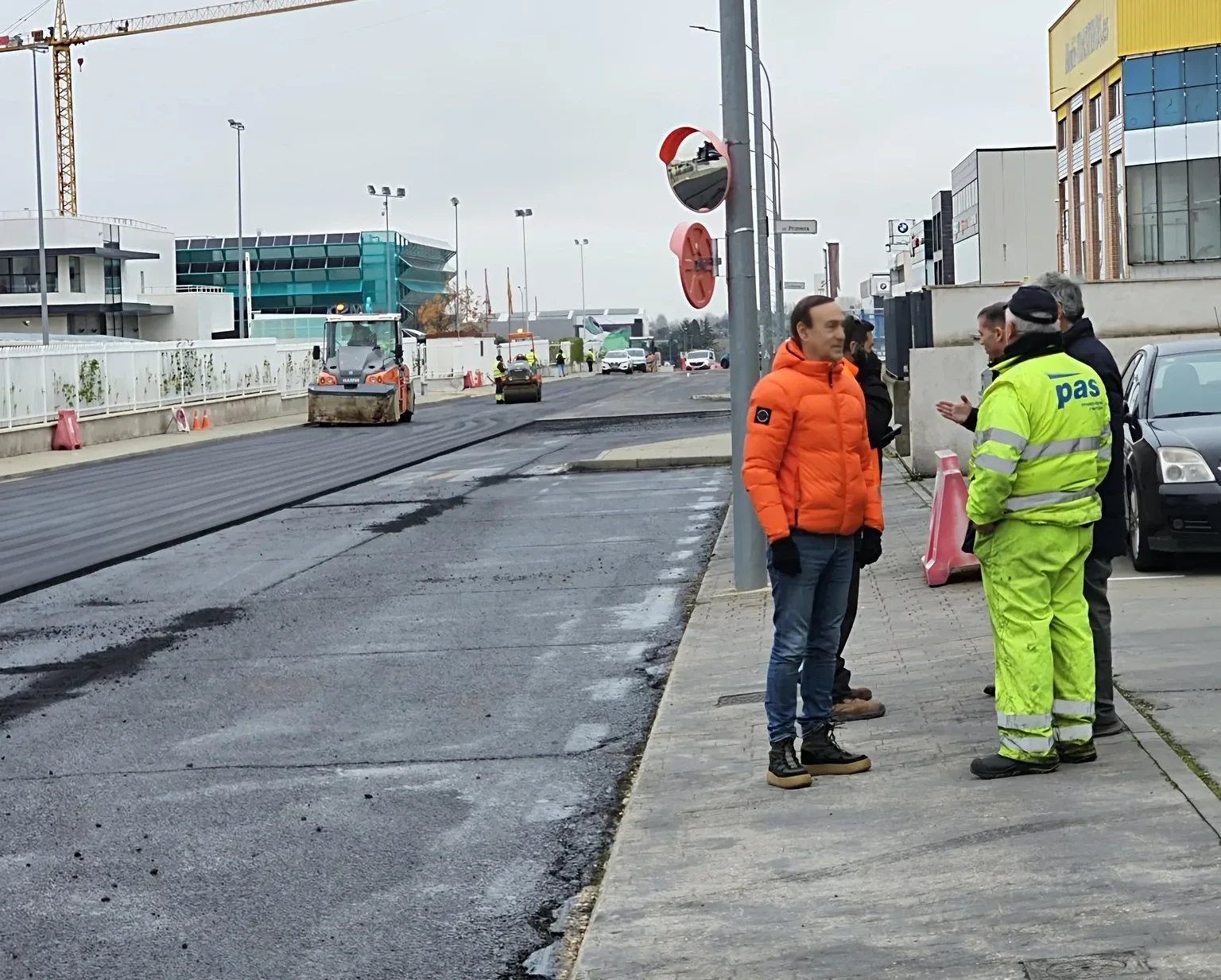 Avanzan los trabajos de asfaltado en las calles Primera y Segunda del Montalvo III