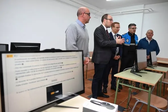 Ciudad Rodrigo inaugura una nueva aula municipal para la realización de exámenes de conducir