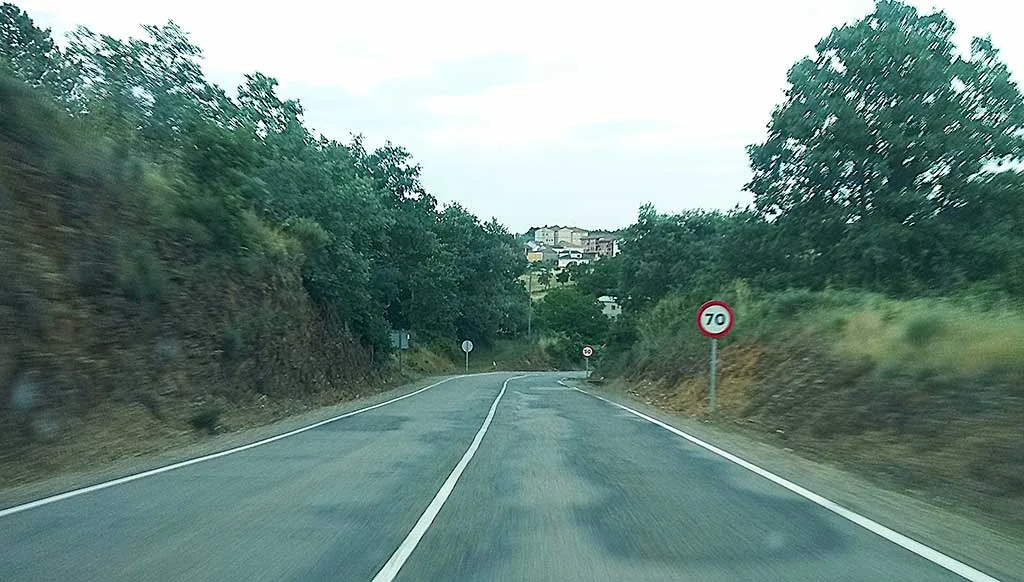 UPL logra el compromiso de las Cortes para arreglar la SA-212 entre Linares de Riofrío y Tejeda y Segoyuela