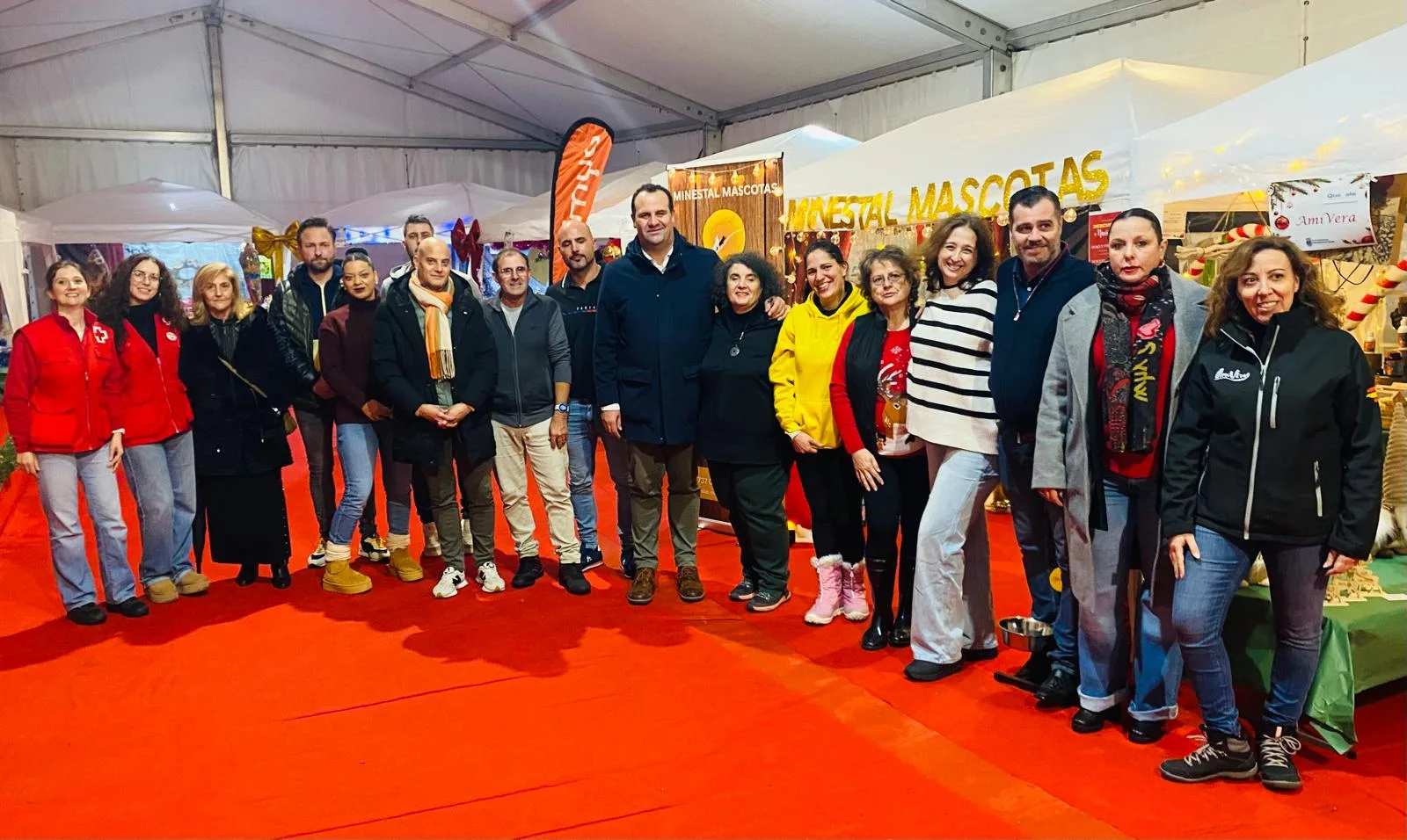 Santa Marta vive un intenso fin de semana navideño con mercado, pasacalles y la multitudinaria 'papanoelada' motera