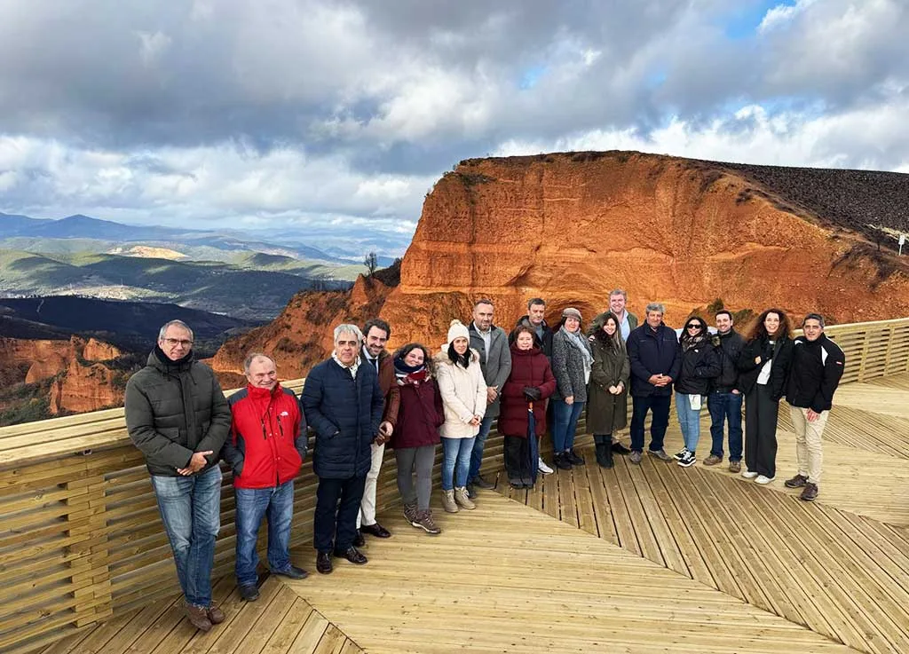 La Fundación Siega Verde celebra su último patronato en Las Médulas como “símbolo de solidaridad y fortaleza” entre dos enclaves Patrimonio de La Humanidad