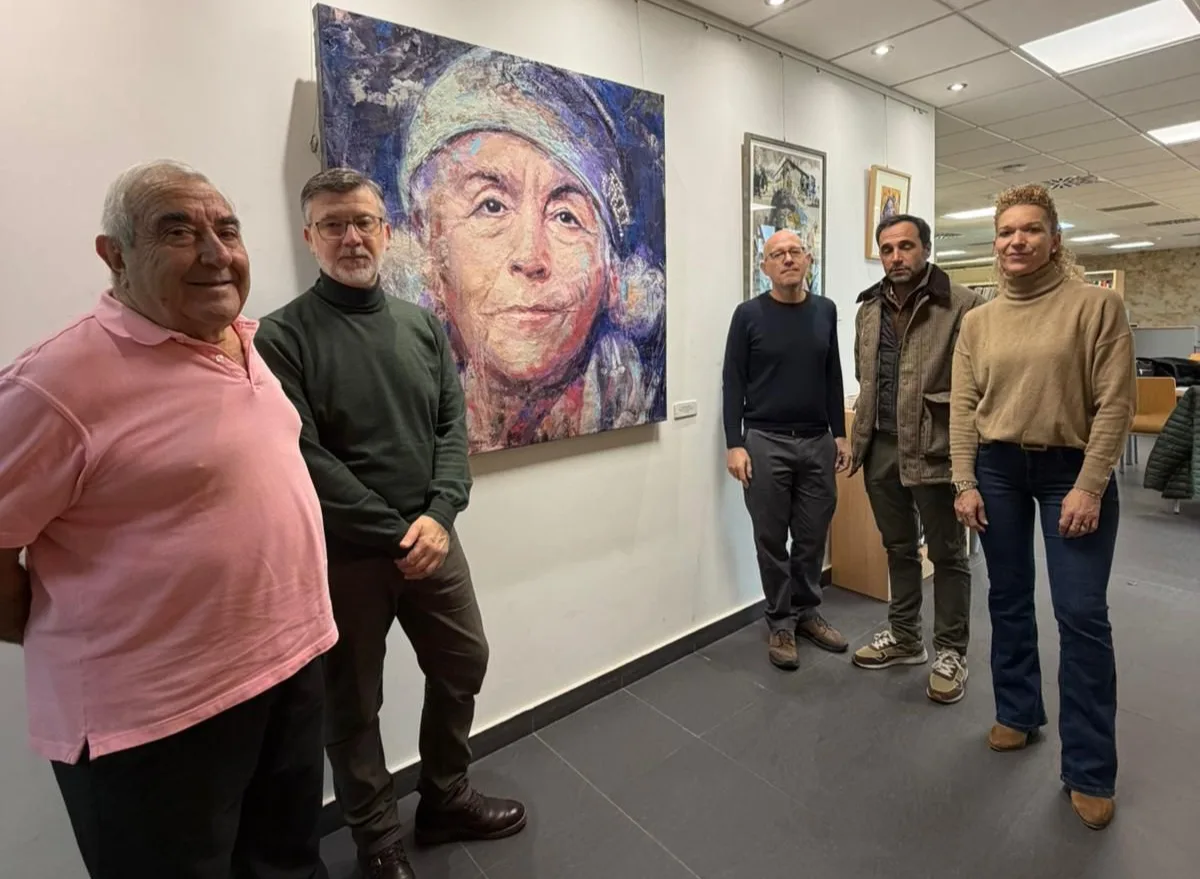 Villamayor inaugura la exposición “La ciudad, el libro, la palabra” en homenaje a Carmen Martín Gaite en su centenario
