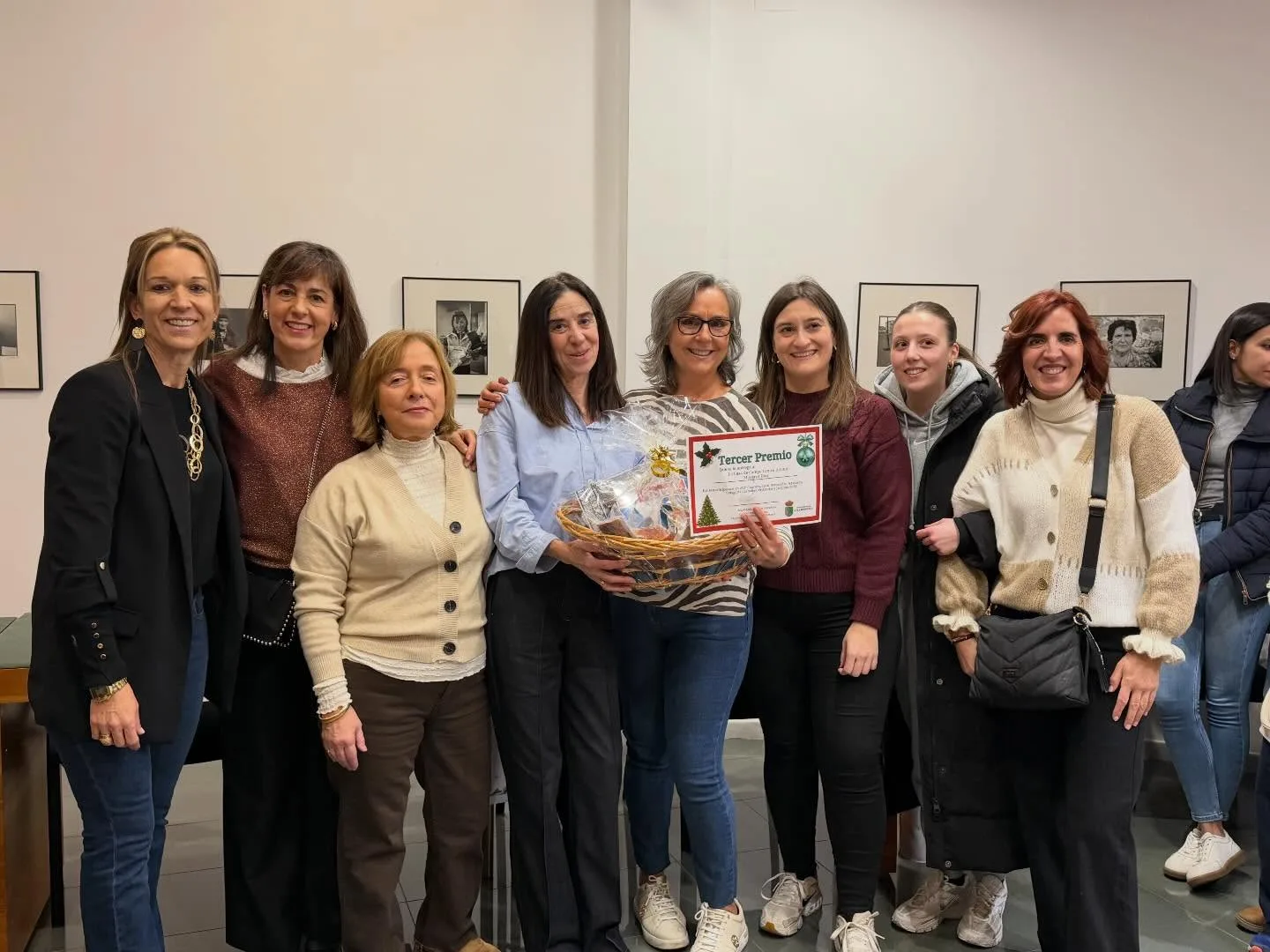 Villamayor entrega los premios de los concursos de decoración navideña y belenes tras una edición récord