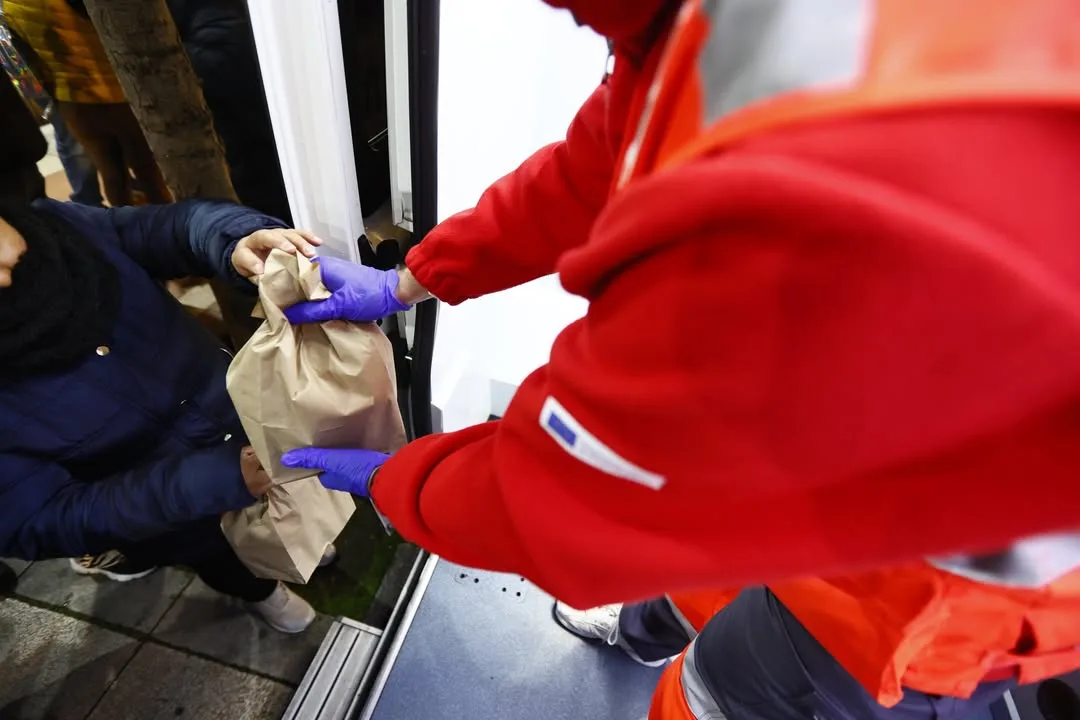 Ayuda a personas sin hogar en Salamanca ante el descenso de temperaturas y la importante labor del voluntariado