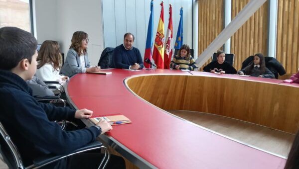 Reunión del Consejo de la Ciudad de los Niños y las Niñas en Guijuelo