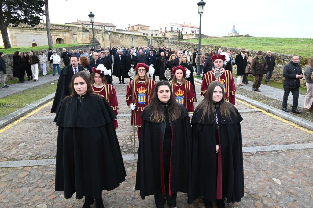 Procesión en Ciudad Rodrigo durante la festividad de San Sebastián