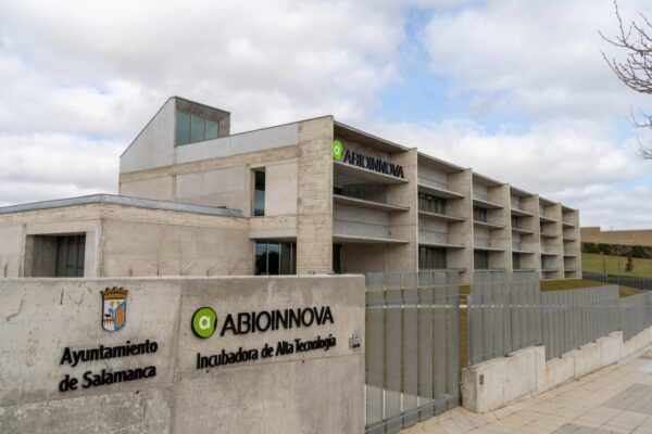 Edificio de Abioinnova en Salamanca, incubadora de alta tecnología.