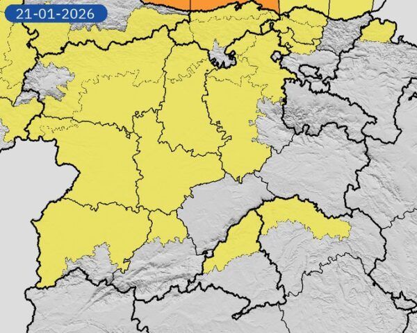 Mapa de avisos amarillos por nevadas y vientos fuertes en varias provincias