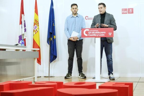 Conferencia del PSOE sobre educación en Béjar con la ministra Milagros Tolón.