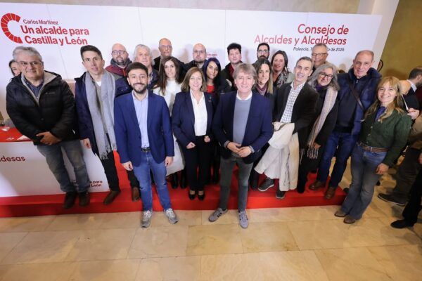 Reunión del PSOE en Palencia con alcaldes y alcaldesas