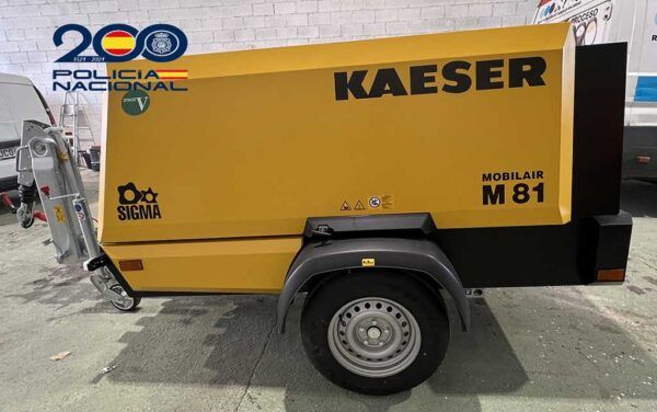 Compresor Kaeser M81 utilizado en un caso de apropiación indebida por la policía.