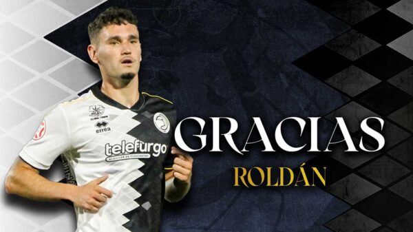 Luis Roldán en camiseta del Unionistas de Salamanca agradecido