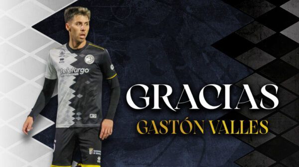 Gastón Valles en su uniforme de futbolista del Unionistas de Salamanca