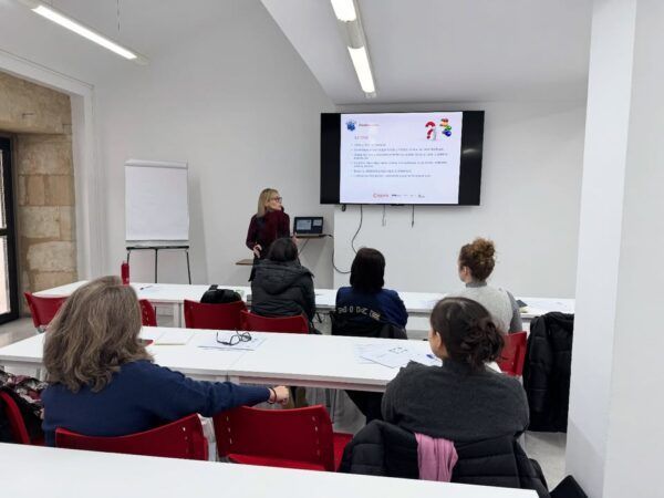 Asistentes en taller de diseño de plan de empresa en Salamanca