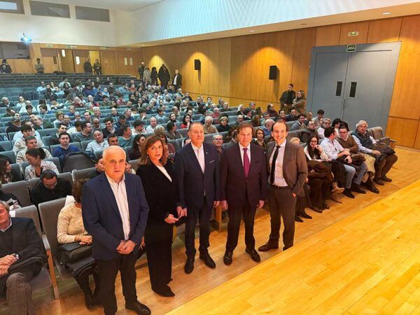 Inauguración de la MasterClass TOROS en Salamanca con asistentes y ponentes