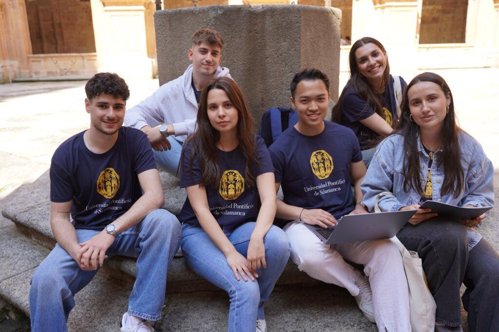 Grupo de estudiantes de la UPSA en el Open Day virtual